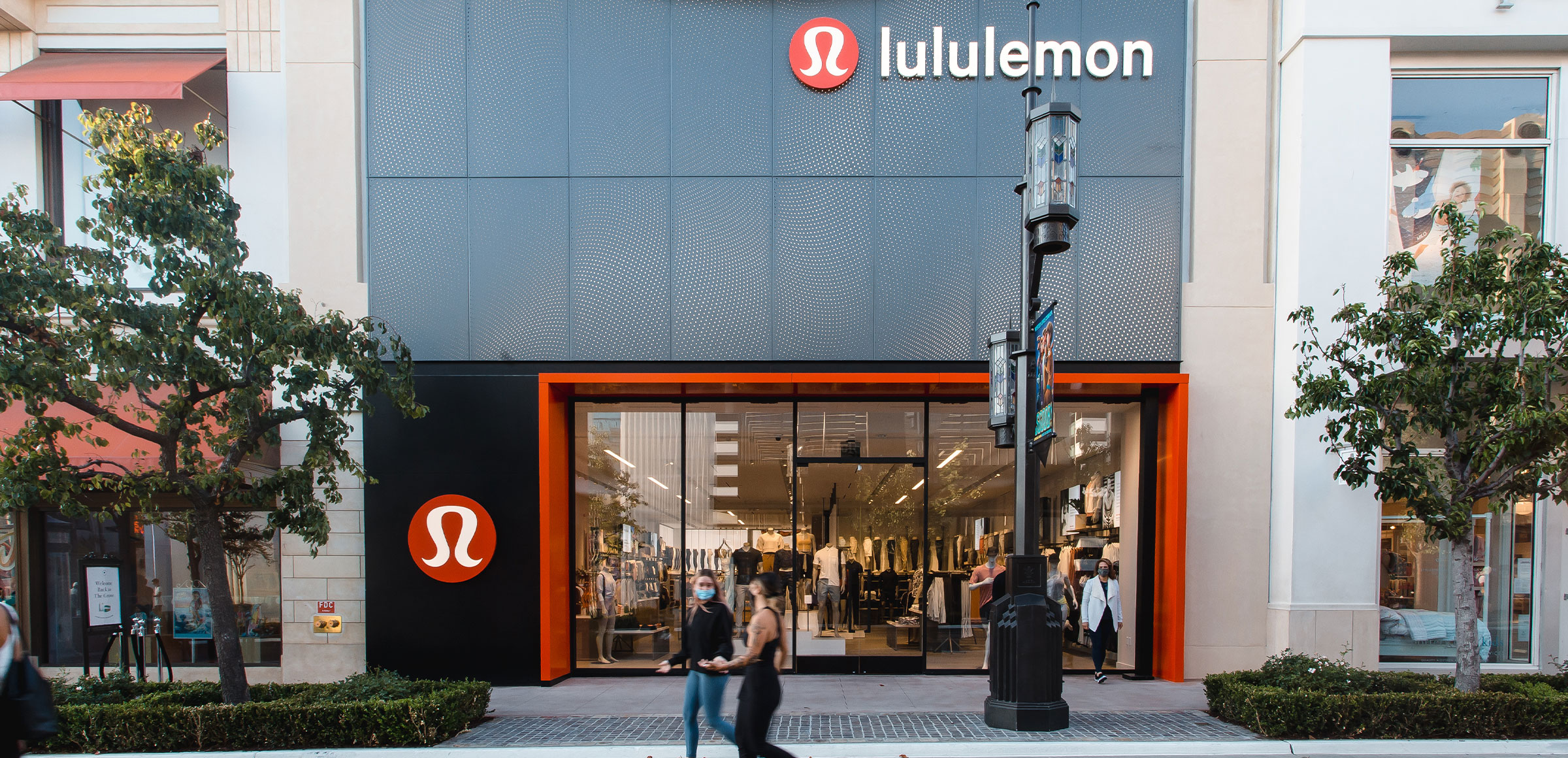 Ao contrário da maioria dos varejistas, a Lululemon está abrindo lojas. Mas  não é tamanho único - Surama Jurdi